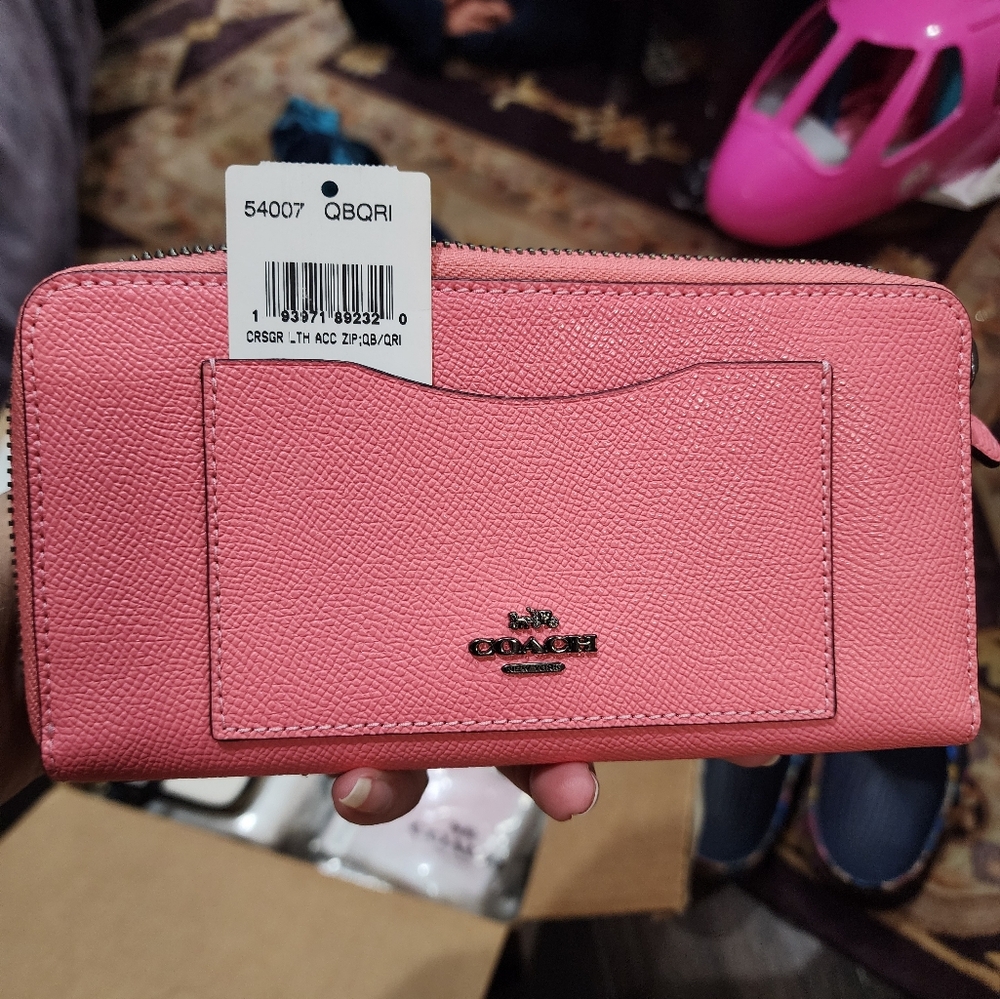 NEW COACH Wallet, According